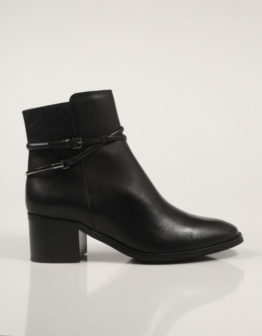 BOTINES MARCHA 313 3047 en color Negro
