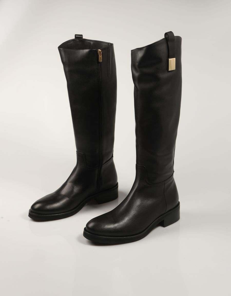 BOTAS MARCHA E216 2902 en color Negro