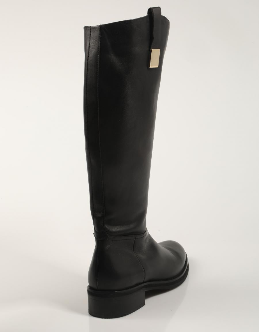 BOTAS MARCHA E216 2902 en color Negro