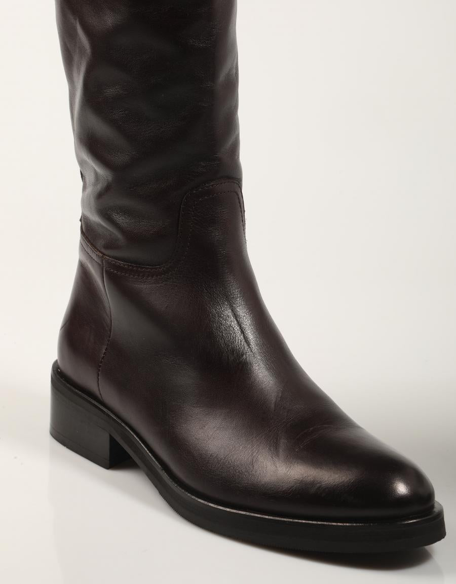 BOTAS MARCHA E216 2902 en color Marron