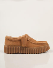 ZAPATOS SPORT CLARKS TORHILL BEE en color Beige