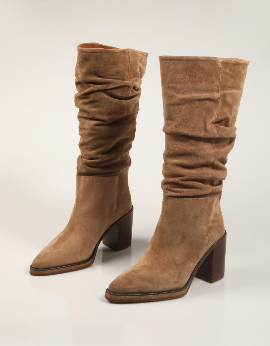 BOTAS ALPE 5219 en color Taupe