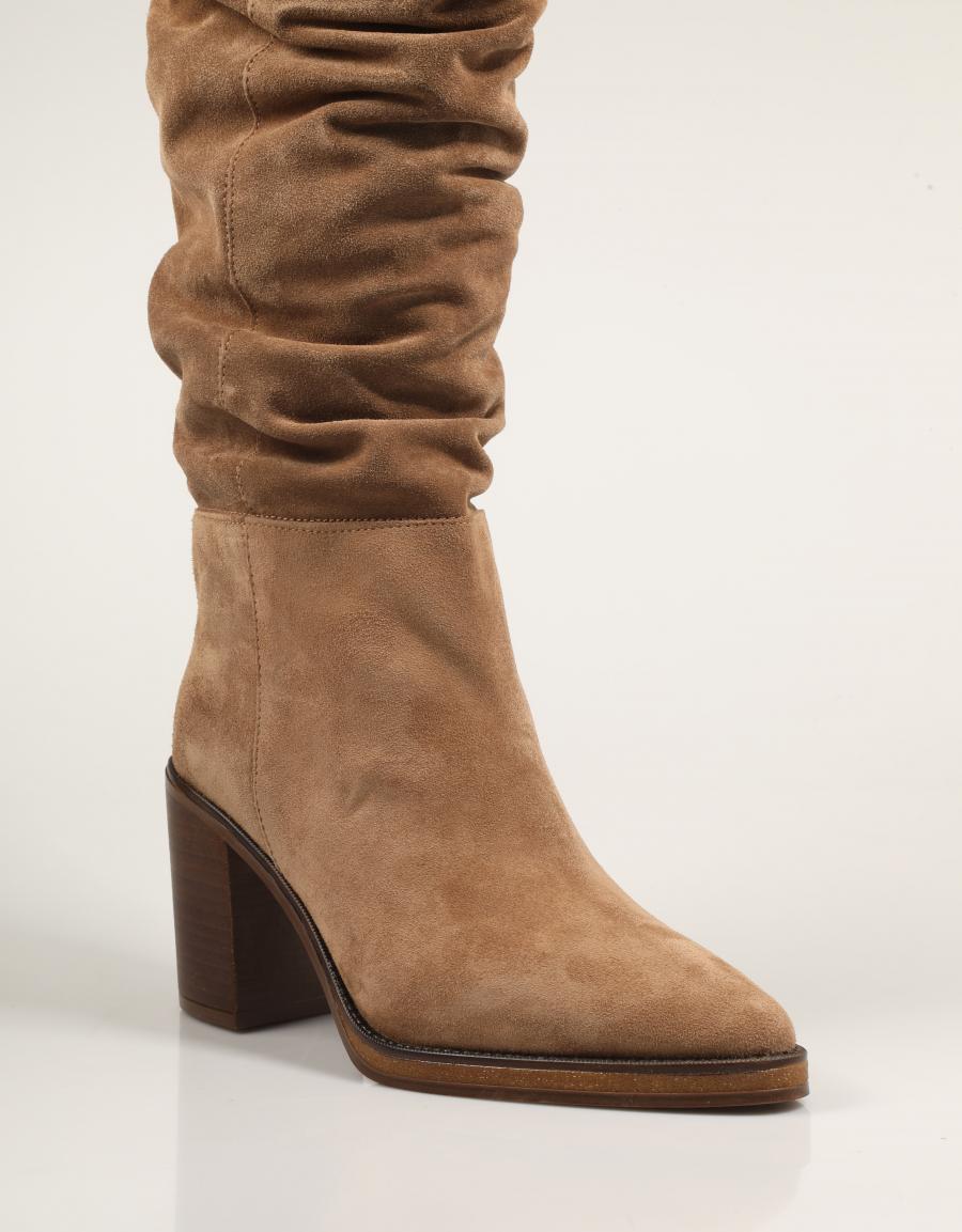 BOTAS ALPE 5219 en color Taupe