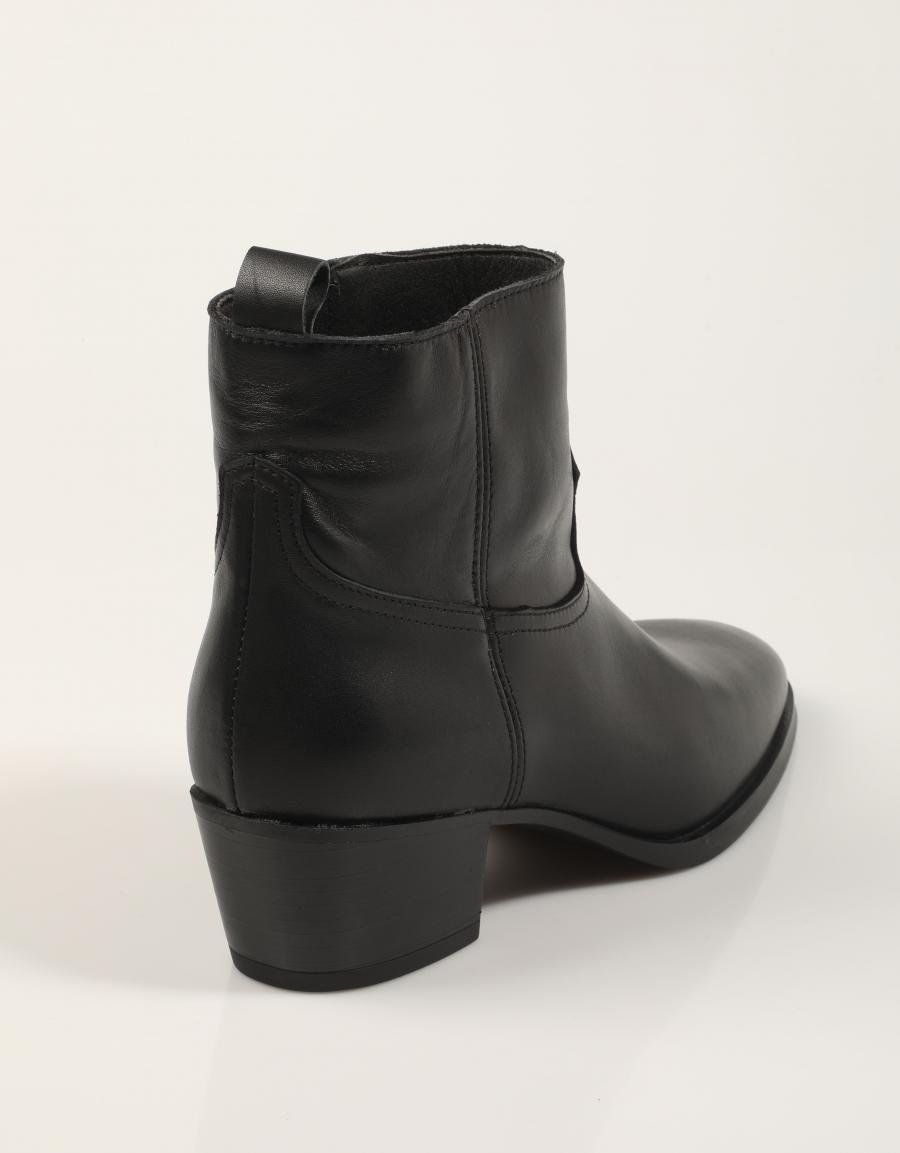 BOTINES ALPE 5266 en color Negro