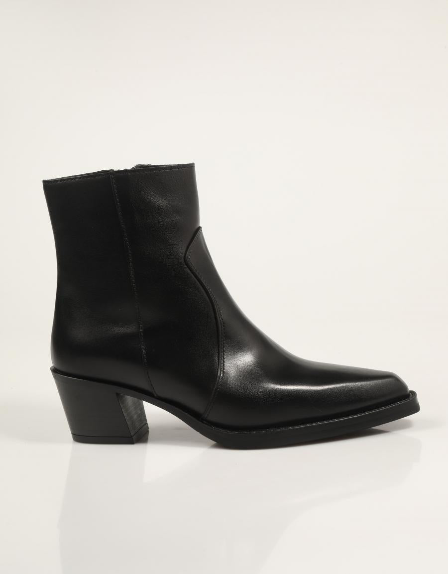 BOTINES ALPE 5538 en color Negro