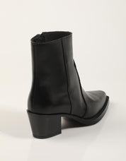 BOTINES ALPE 5538 en color Negro