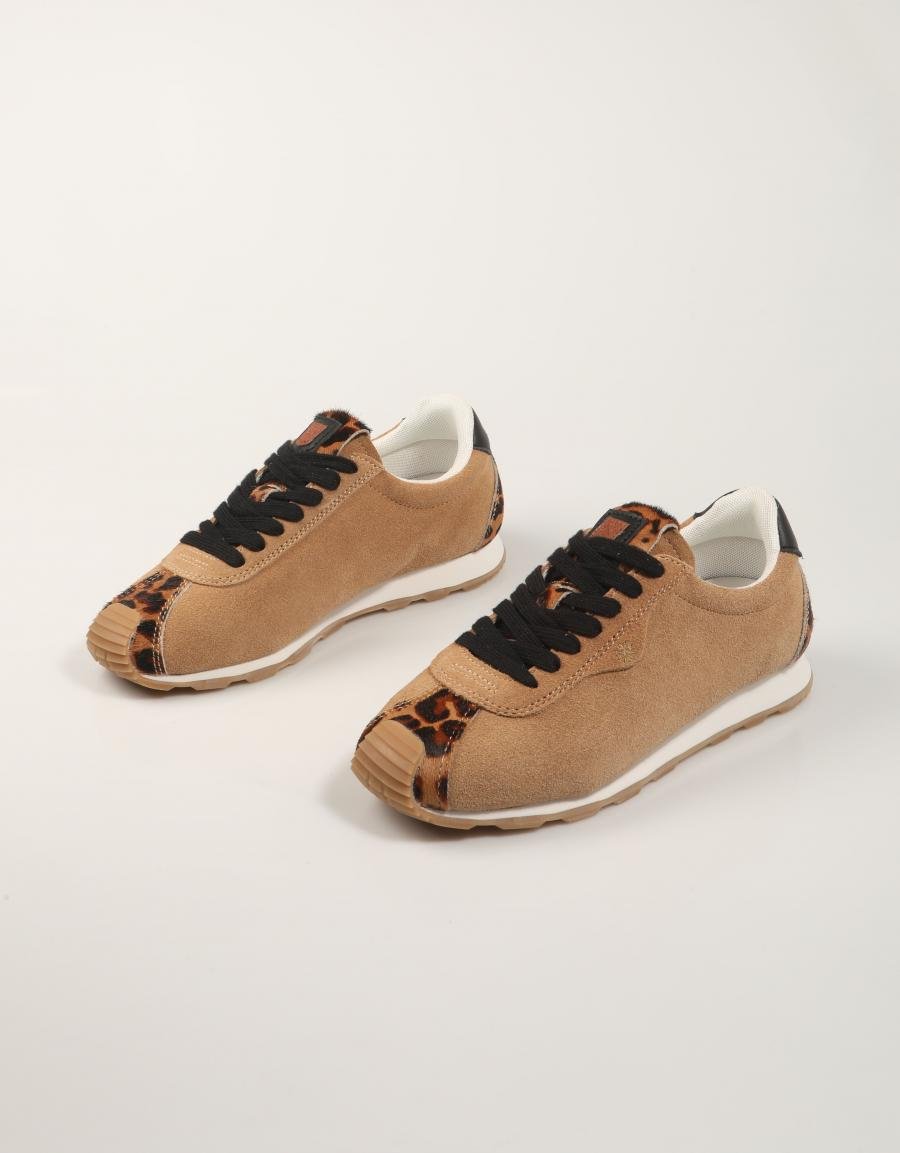 ZAPATILLAS POPA KIRA en color Beige
