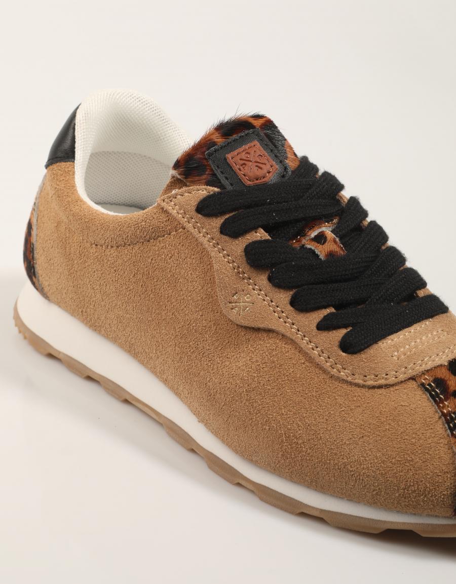 ZAPATILLAS POPA KIRA en color Beige