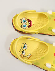 ZAPATILLAS CROCS SPONGEBOB CLASSIC CLOG en color Amarillo