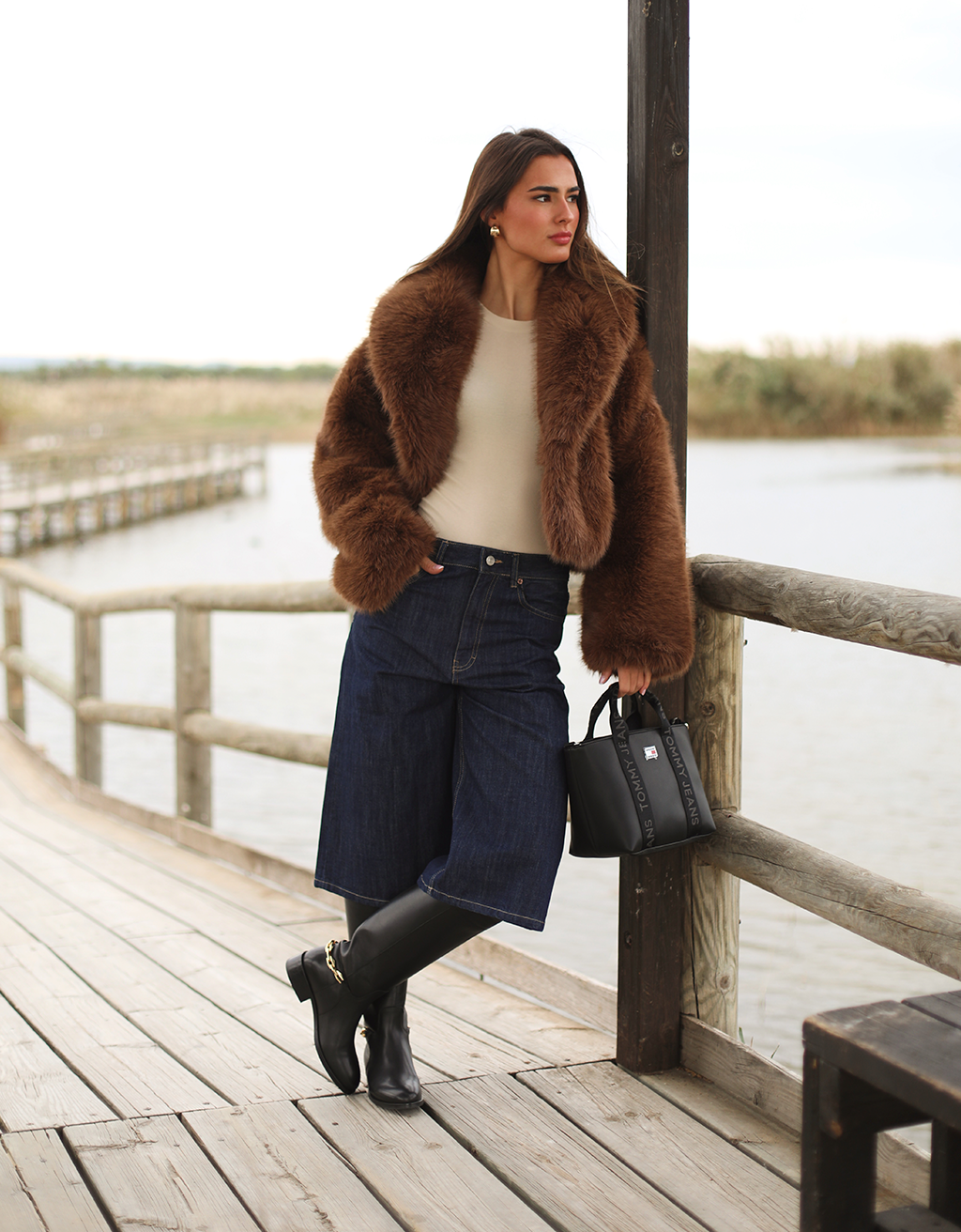 BOTAS REBECCA HOPE 5426 en color Negro