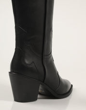 BOTAS REBECCA HOPE 5381 en color Negro