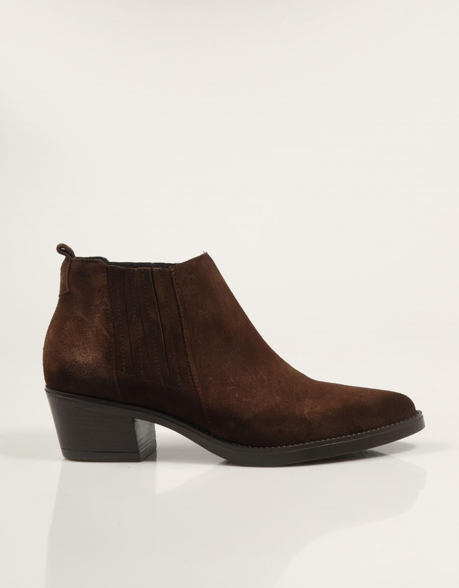 BOTINES LUCIA VIGUERA 8020 en color Marron