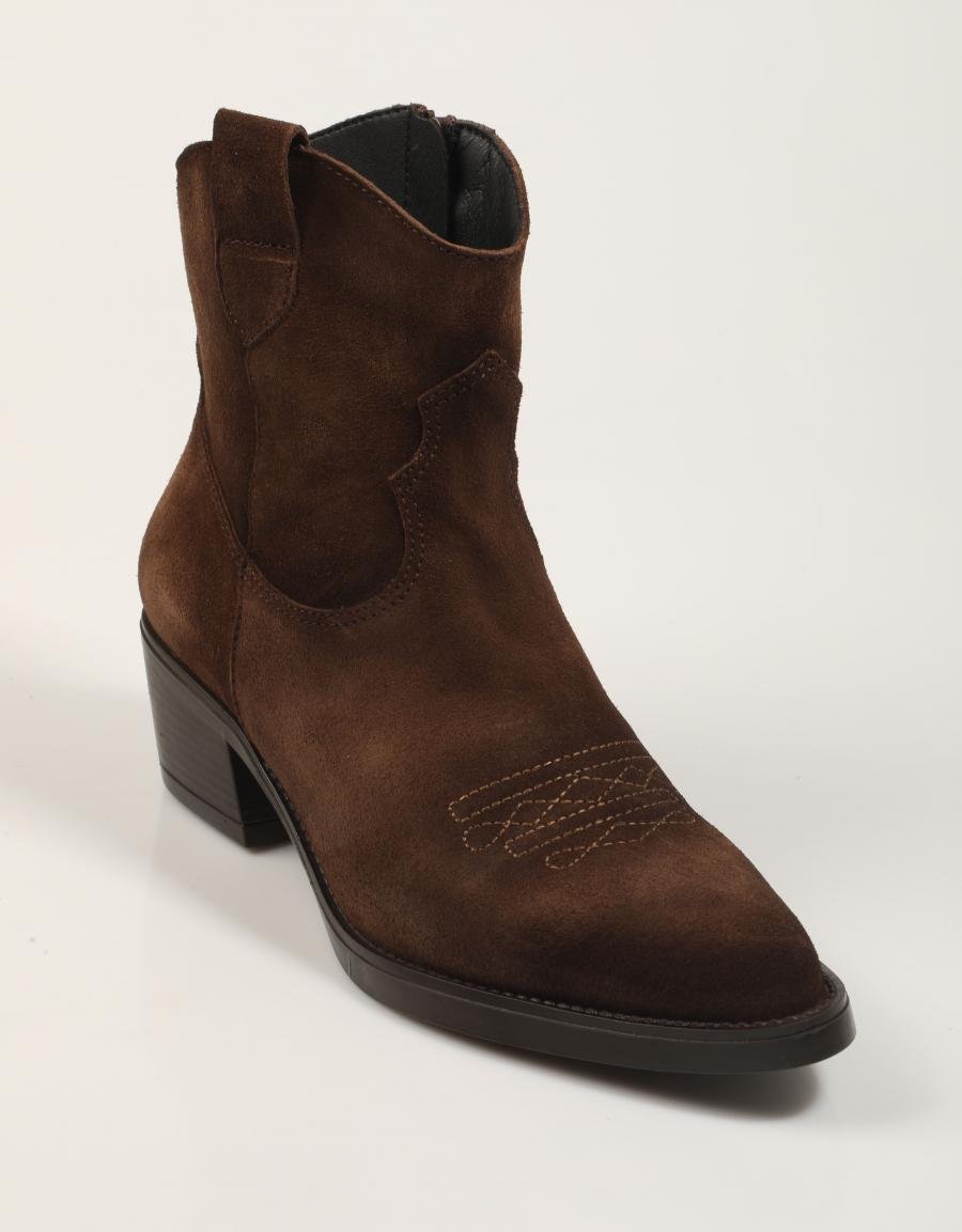 BOTINES LUCIA VIGUERA 8021 en color Marron