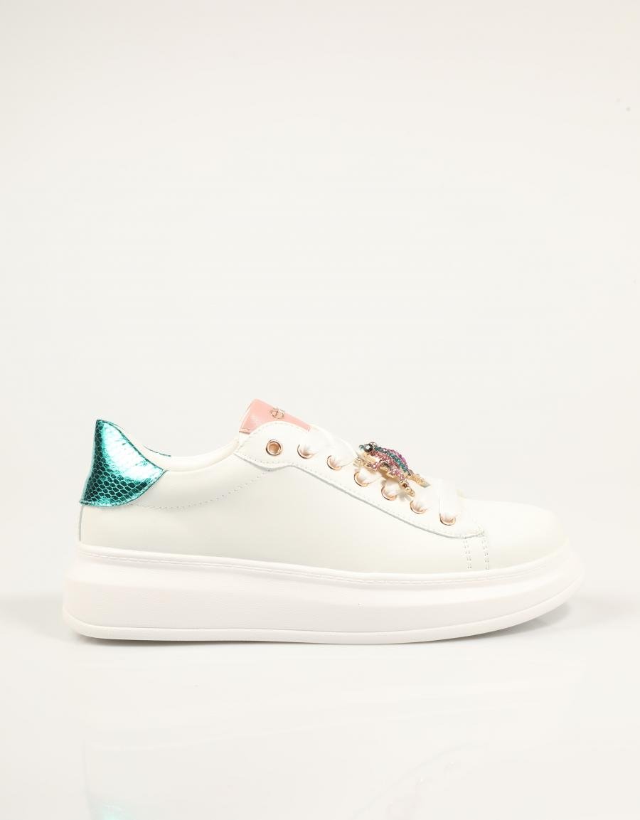 ZAPATILLAS EXE 66-51EX0 en color Blanco