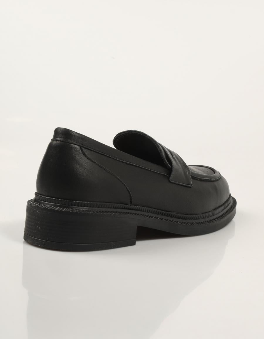 ZAPATOS REBECA HOPE 22409 en color Negro