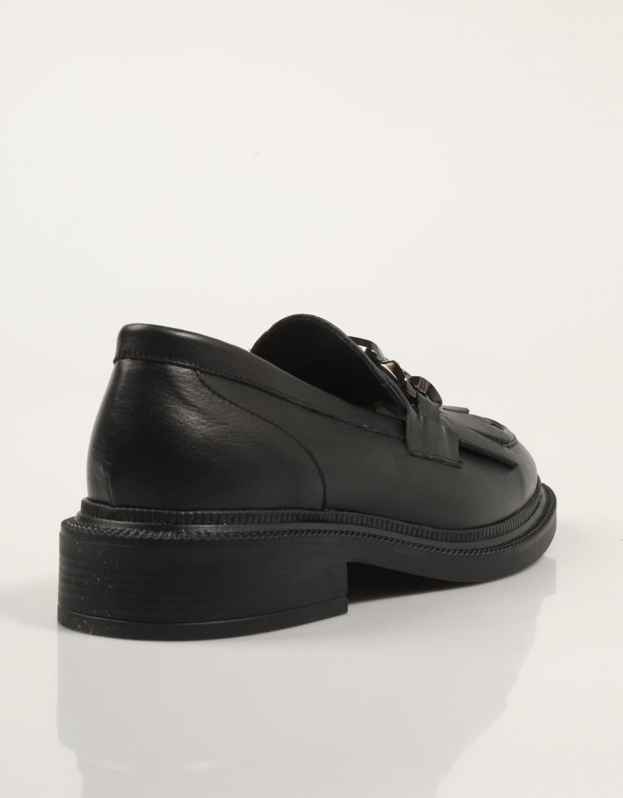 ZAPATOS REBECA HOPE 22404 en color Negro