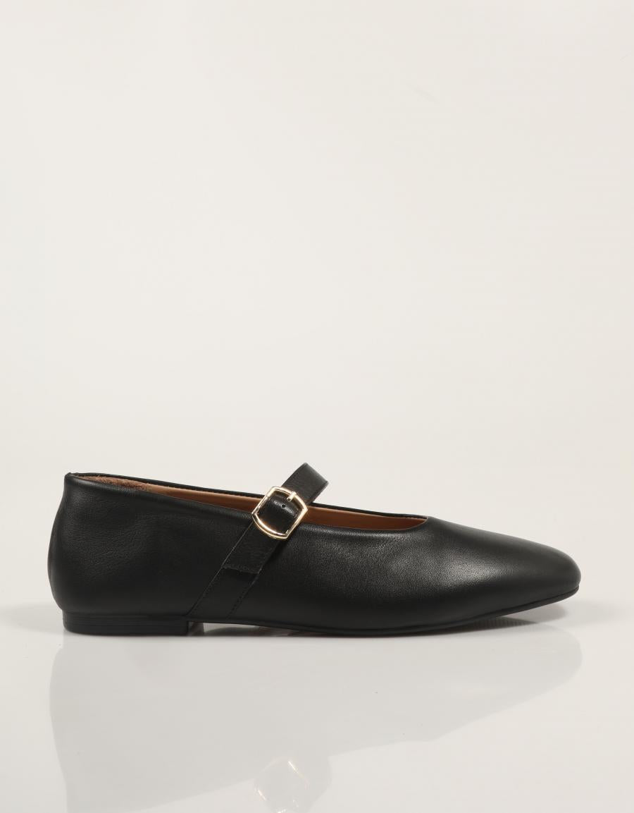 ZAPATOS REBECA HOPE 4062 en color Negro