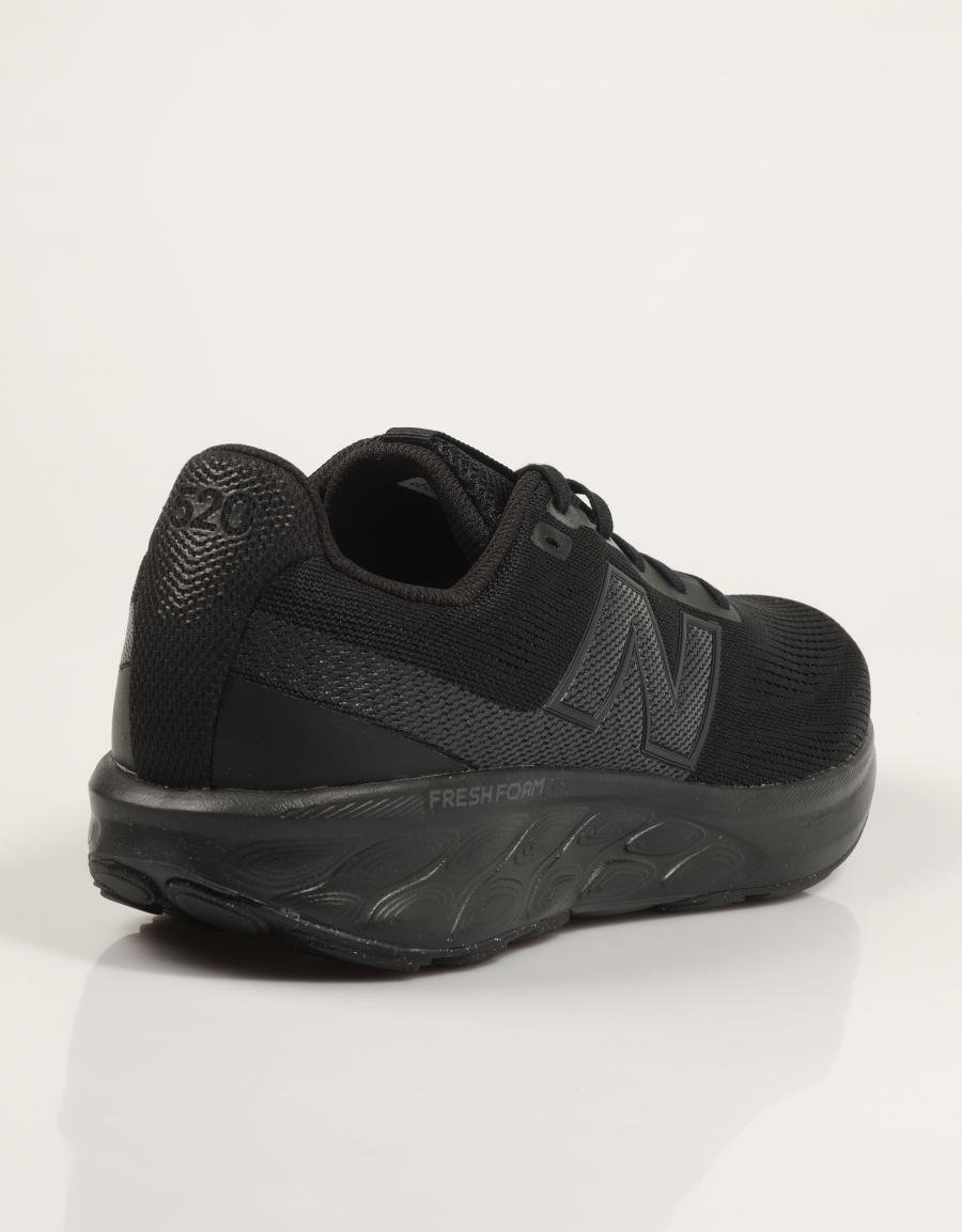 ZAPATILLAS NEW BALANCE M520 en color Negro