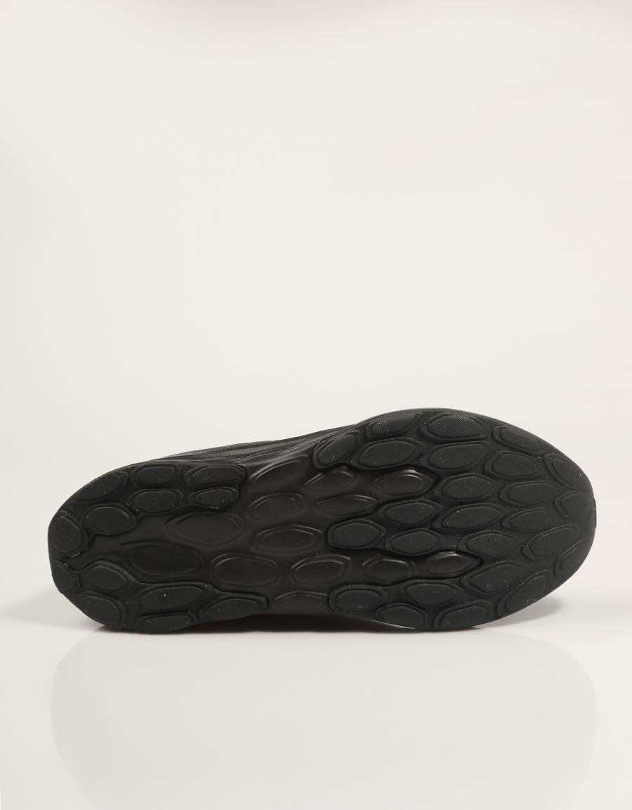 ZAPATILLAS NEW BALANCE M520 en color Negro