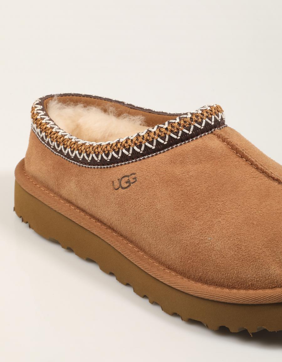 ZUECOS UGG W TASMAN II en color Cuero