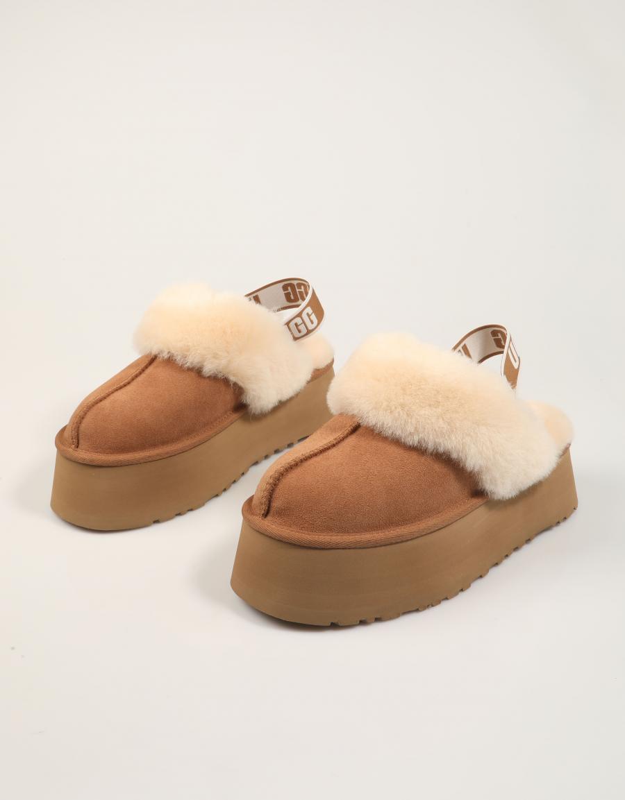 ZAPATILLAS CASA UGG W FUNKETTE II en color Cuero