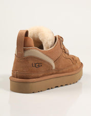 ZAPATILLAS UGG W LOWMEL en color Cuero