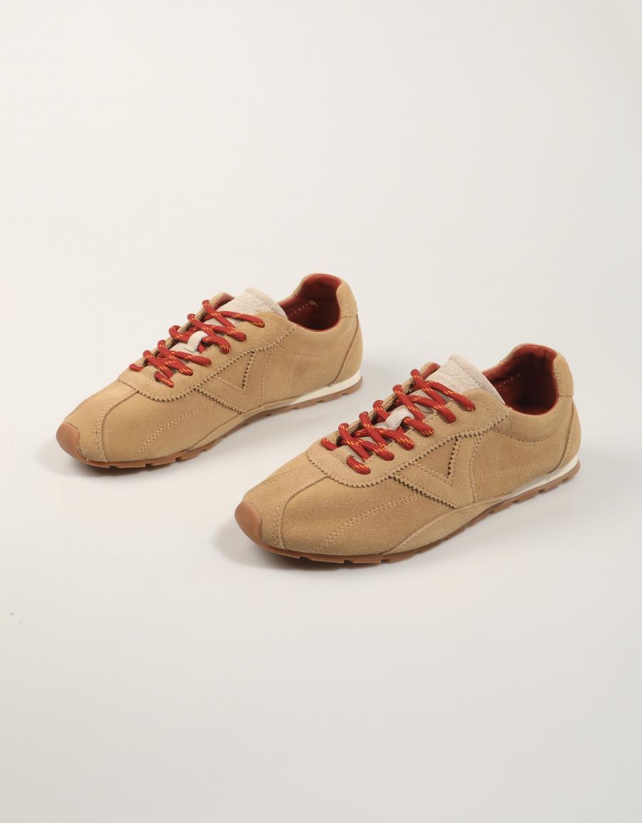 ZAPATILLAS VICTORIA ASTER SERRAJE en color Cuero