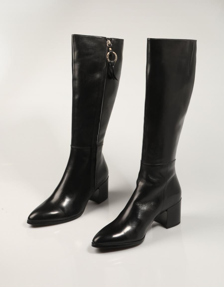 BOTAS REGARDE LE CIEL TAYLOR F25 16 en color Negro