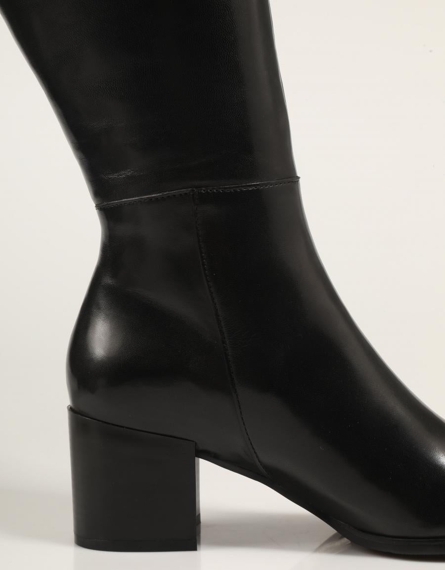 BOTAS REGARDE LE CIEL TAYLOR F25 16 en color Negro