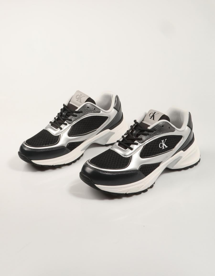 ZAPATILLAS CALVIN KLEIN HIKE RUNNER LACEUP MESH MIX MET en color Negro