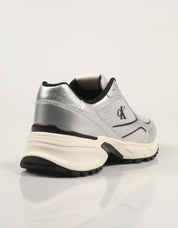 ZAPATILLAS CALVIN KLEIN HIKE RUNNER LACEUP MESH MIX MET en color Plata