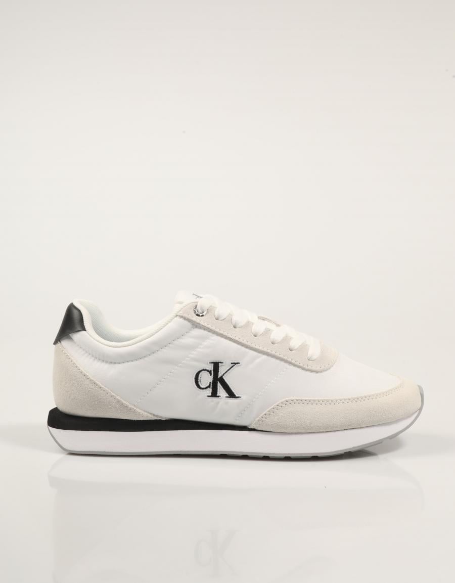 ZAPATILLAS CALVIN KLEIN RETRO RUNNER ESS MIX MAT en color Blanco