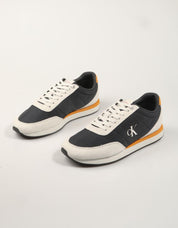 ZAPATILLAS CALVIN KLEIN RETRO RUNNER ESS MIX MAT en color Azul marino