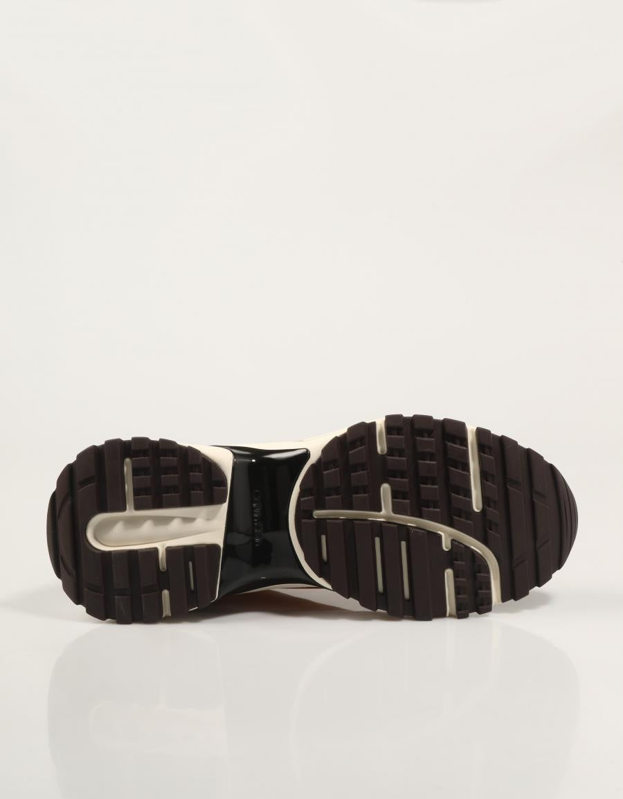 ZAPATILLAS CALVIN KLEIN HIKE RUNNER LACEUP MESH MIX en color Azul marino