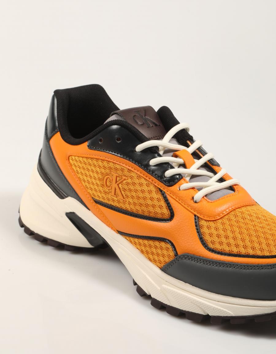 ZAPATILLAS CALVIN KLEIN HIKE RUNNER LACEUP MESH MIX en color Azul marino