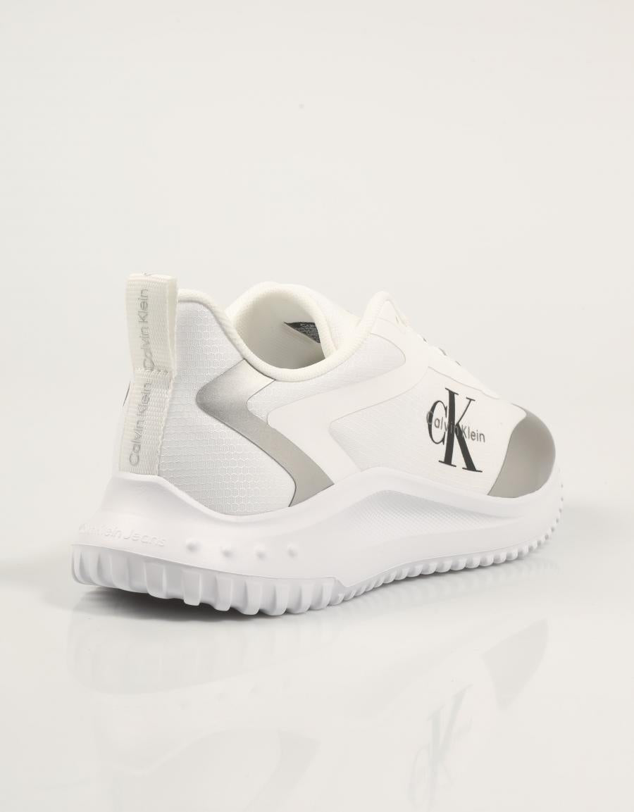 ZAPATILLAS CALVIN KLEIN EVA RUNNER LOW LACE MIX ML WN en color Negro