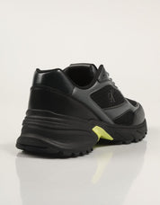 ZAPATILLAS CALVIN KLEIN HIKE RUNNER LACEUP MESH MIX en color Negro
