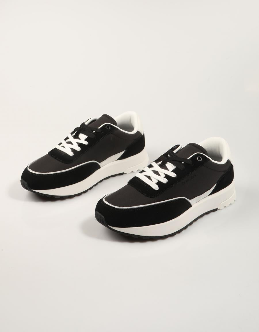ZAPATILLAS CALVIN KLEIN CITY RUNNER LACEUP MY MIX en color Negro