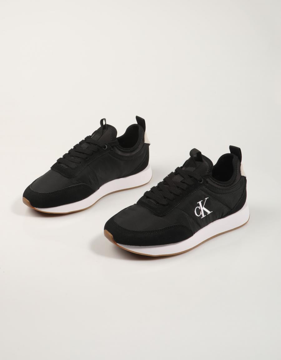 ZAPATILLAS CALVIN KLEIN RETRO RUNNER LACE UP SOCK en color Negro
