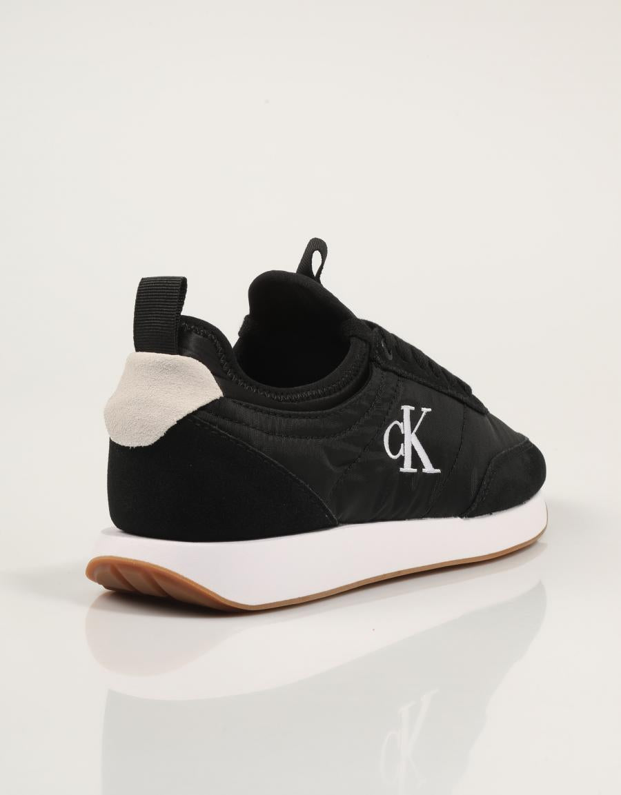 ZAPATILLAS CALVIN KLEIN RETRO RUNNER LACE UP SOCK en color Negro