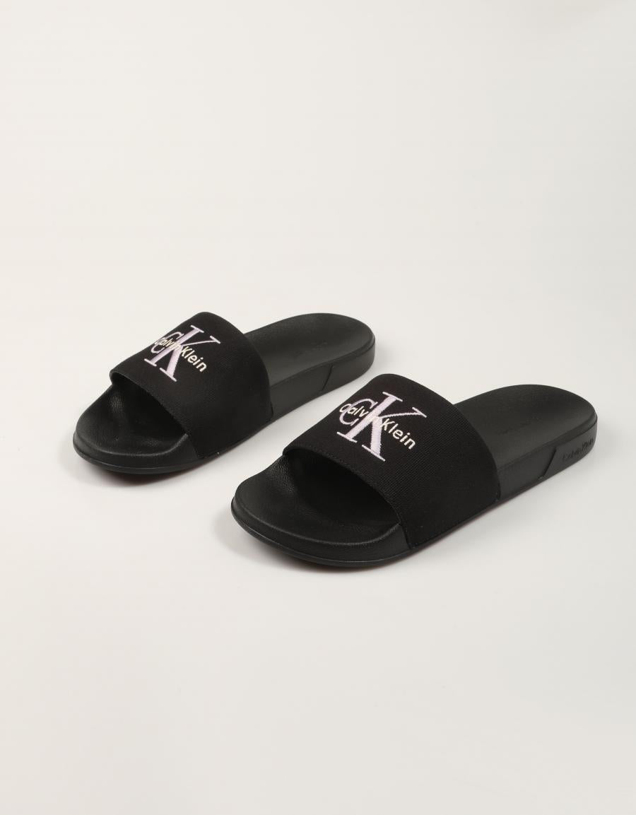 CHANCLAS CALVIN KLEIN ESS SLIDE CV en color Negro