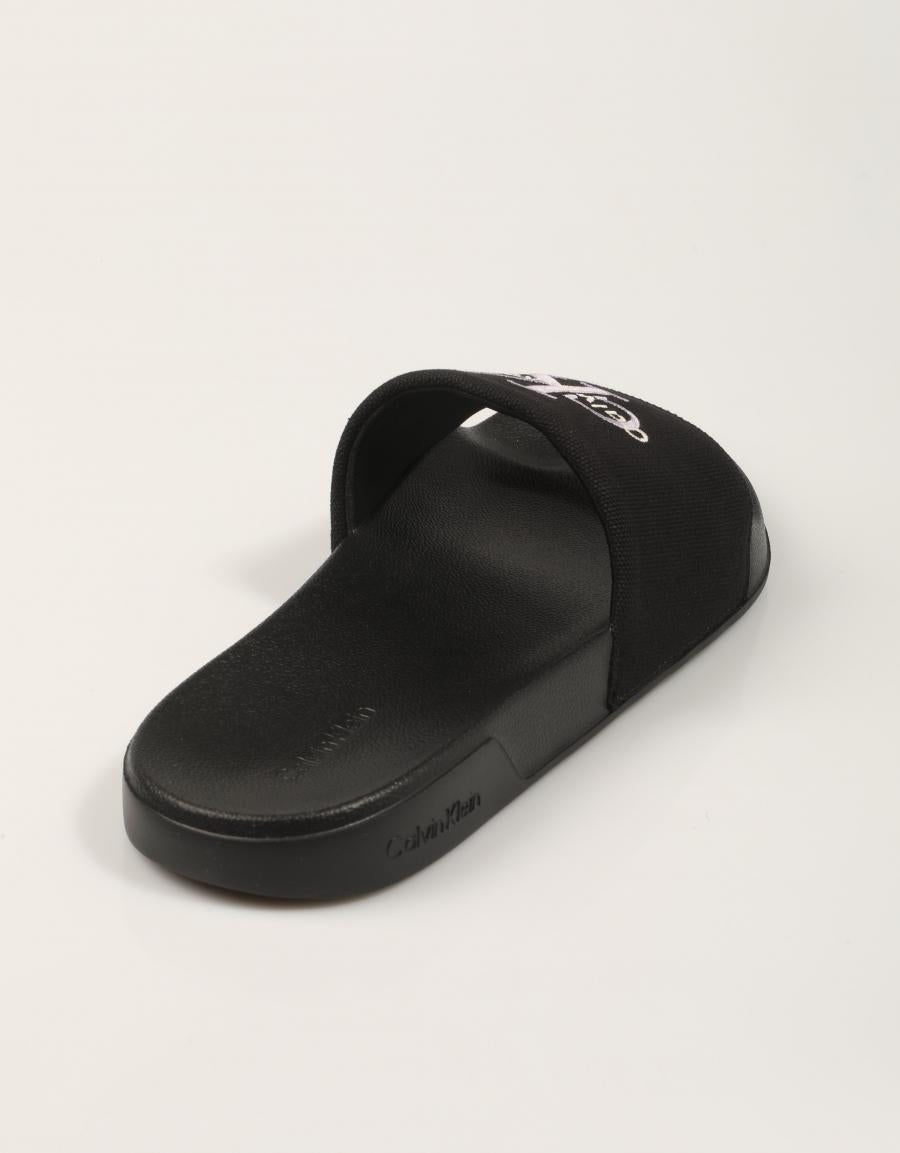 CHANCLAS CALVIN KLEIN ESS SLIDE CV en color Negro