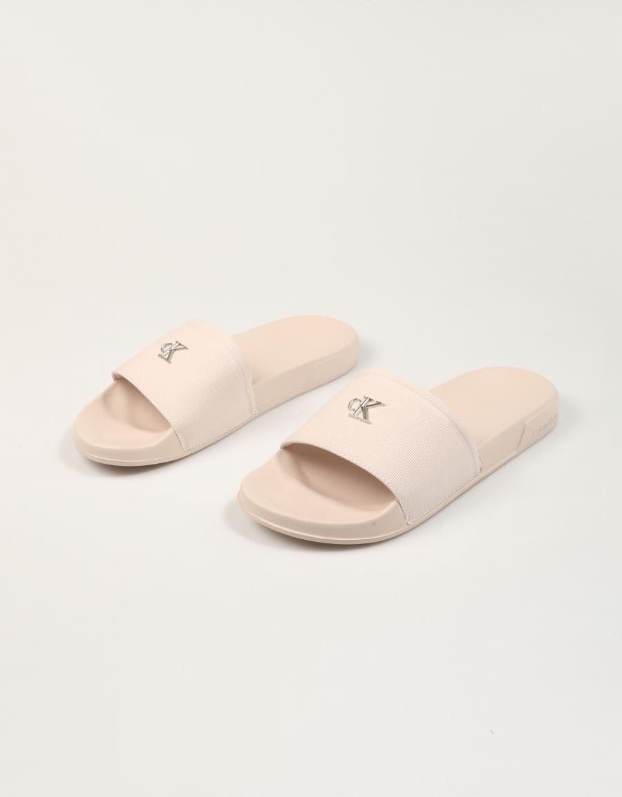 CHANCLAS CALVIN KLEIN ESS SLIDE CANVAS HDW en color Gris