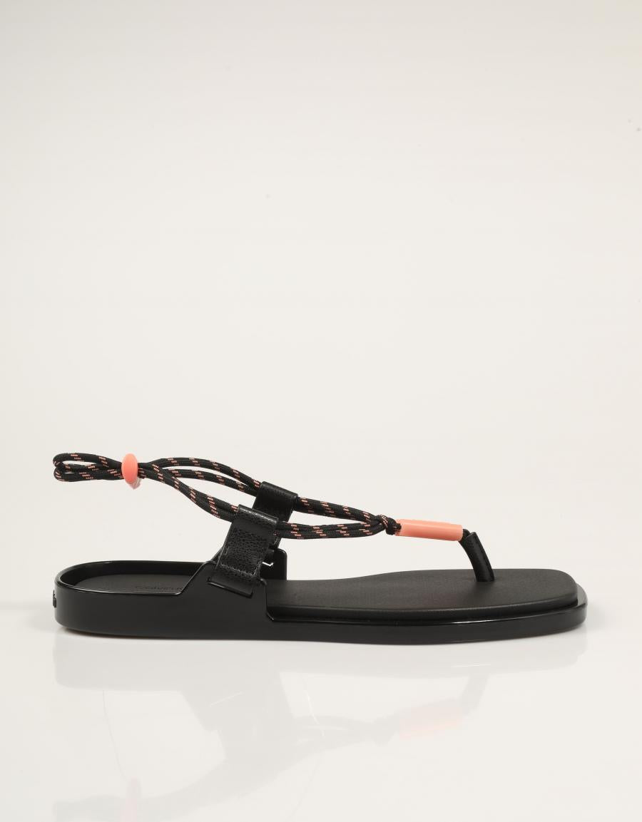 SANDALIAS CALVIN KLEIN BEACH SANDAL ROPE PU 2 en color Negro