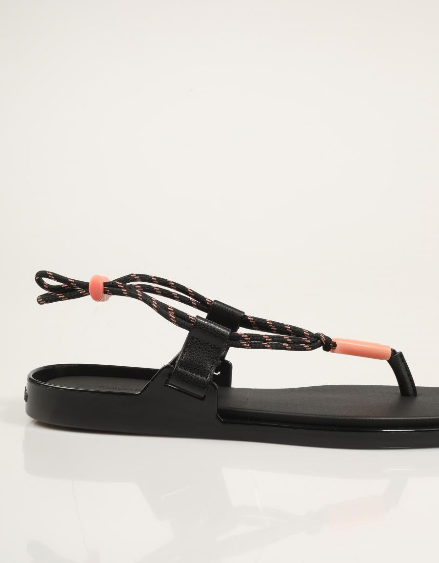 SANDALIAS CALVIN KLEIN BEACH SANDAL ROPE PU 2 en color Negro