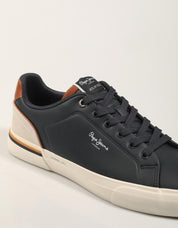 ZAPATILLAS PEPE JEANS KENTON CAMPUS M en color Azul marino