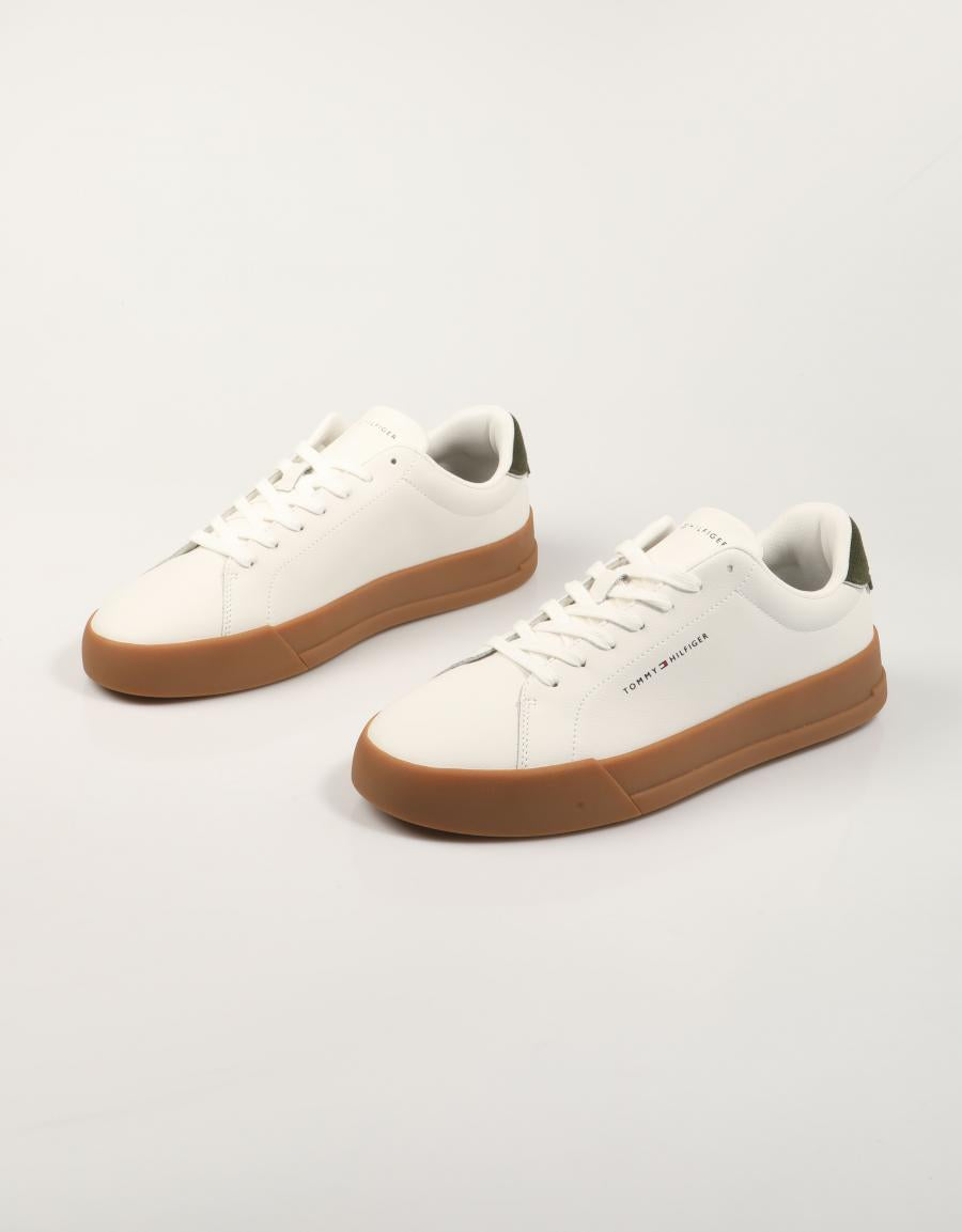ZAPATILLAS TOMMY HILFIGER TH COURT LTH DETAIL ESS en color Hielo
