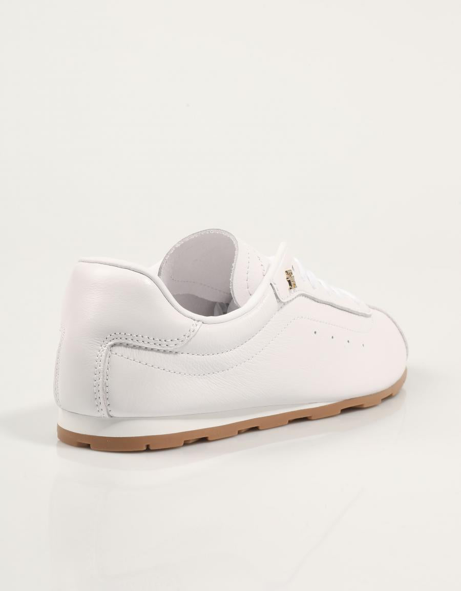 ZAPATILLAS TOMMY HILFIGER BELLA TH LOW PROFILE RUNNER en color Blanco