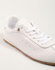 ZAPATILLAS TOMMY HILFIGER BELLA TH LOW PROFILE RUNNER en color Blanco