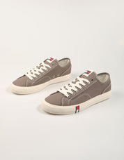 ZAPATILLAS TOMMY HILFIGER ARCHIVE VULC Y2K EM0EM01674 en color Taupe